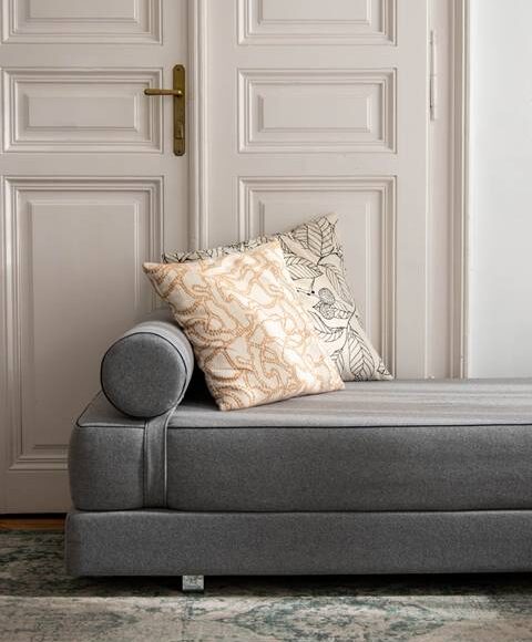 Coucheck_Ohrensessel_1024x683